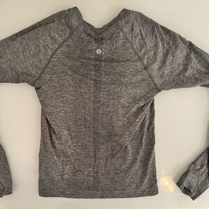 EUC Lululemon Swiftly Tech Long Sleeve 2.0 *Race Length
